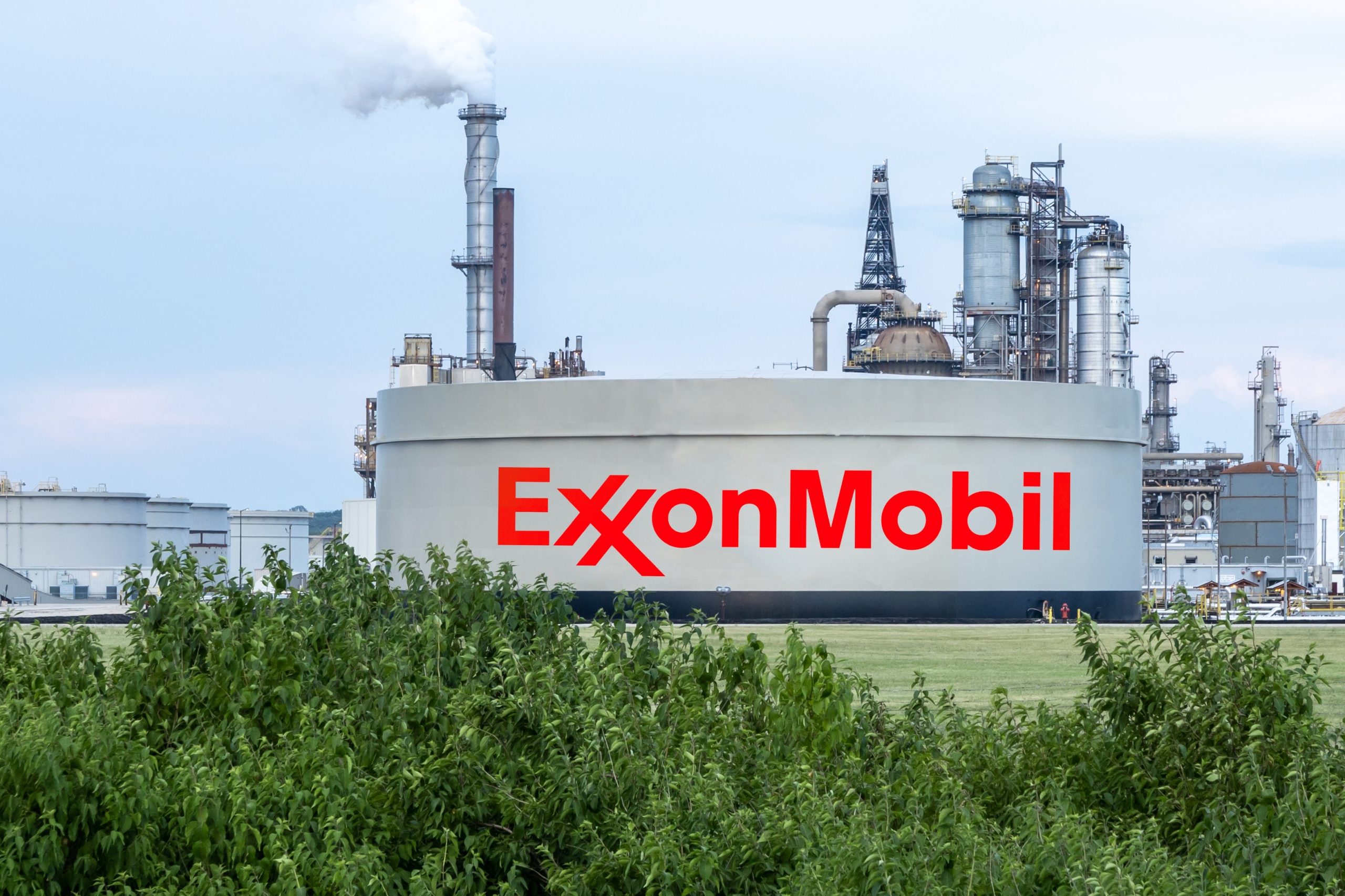 Exxon Mobil Corporation (NYSE:XOM) Overview: A Key Player in the Energy Sector