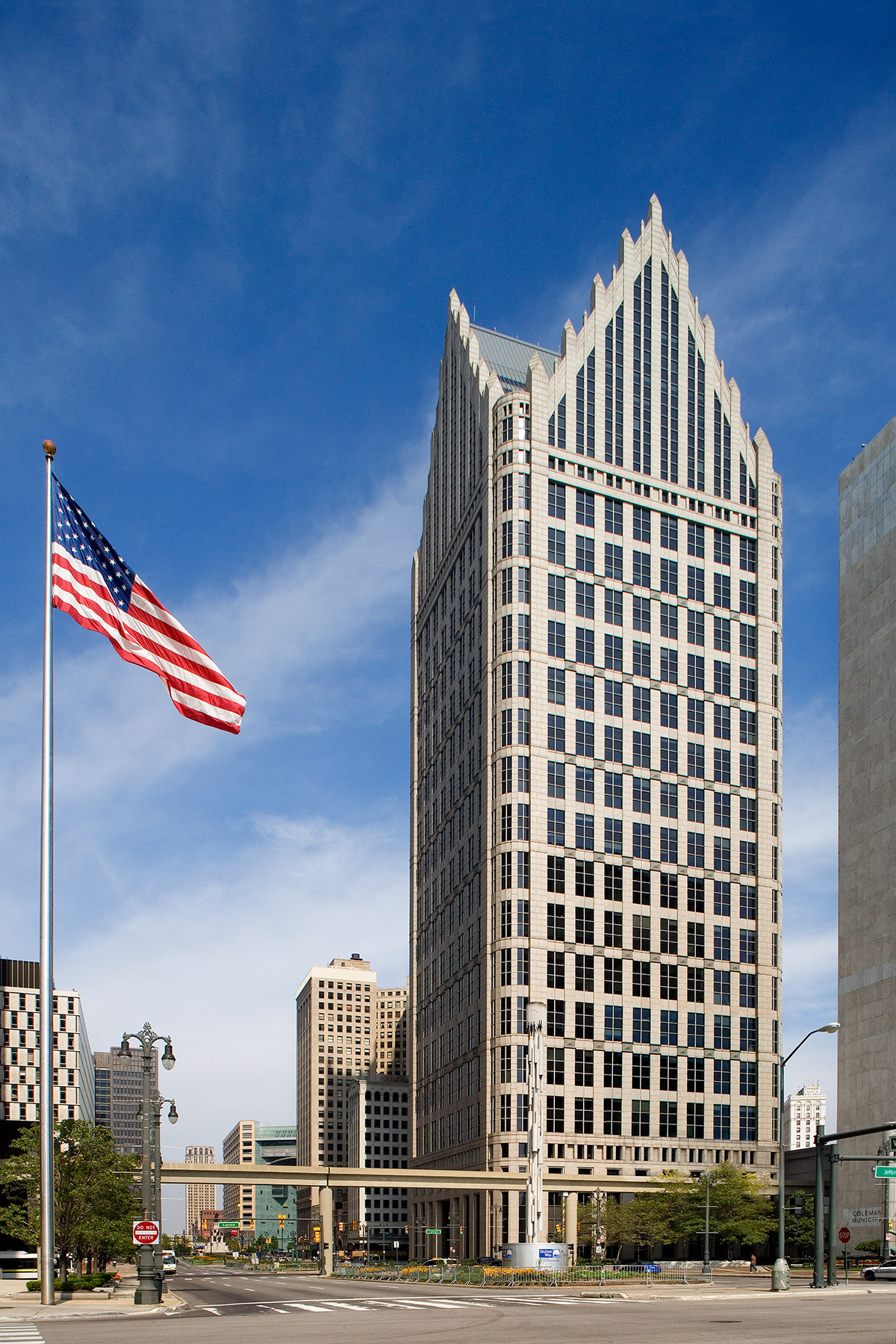 UBS Sets Price Target for Comerica (NYSE:CMA) Amid Strong Financial Performance