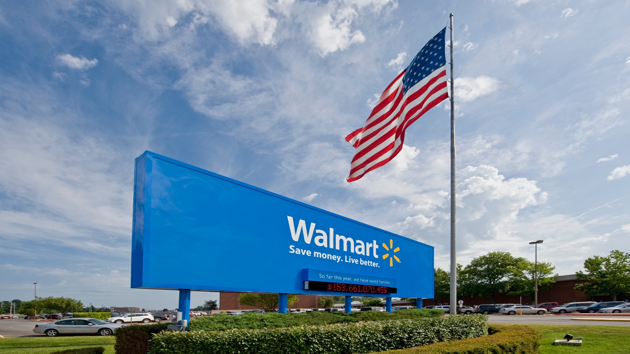 Walmart Inc. (NYSE:WMT) Partners with OpenAI: A Strategic Move Towards Agentic Commerce