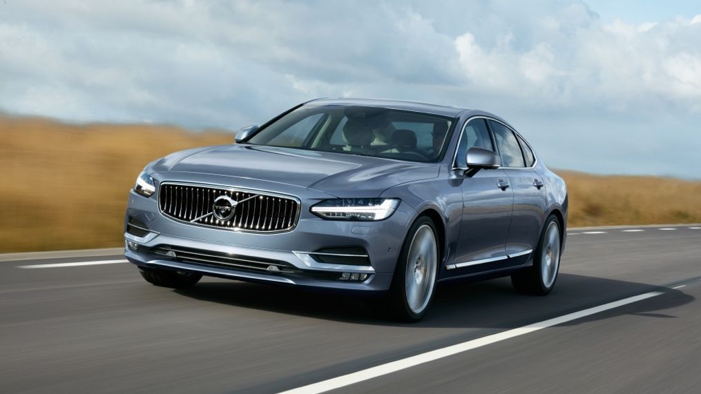 Volvo Cars Surpasses Earnings Expectations with Strategic Cost-Saving Measures