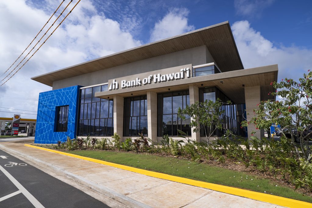 Bank of Hawai&lsquo;i (NYSE:BOH) Insider Transactions and Leadership Transition