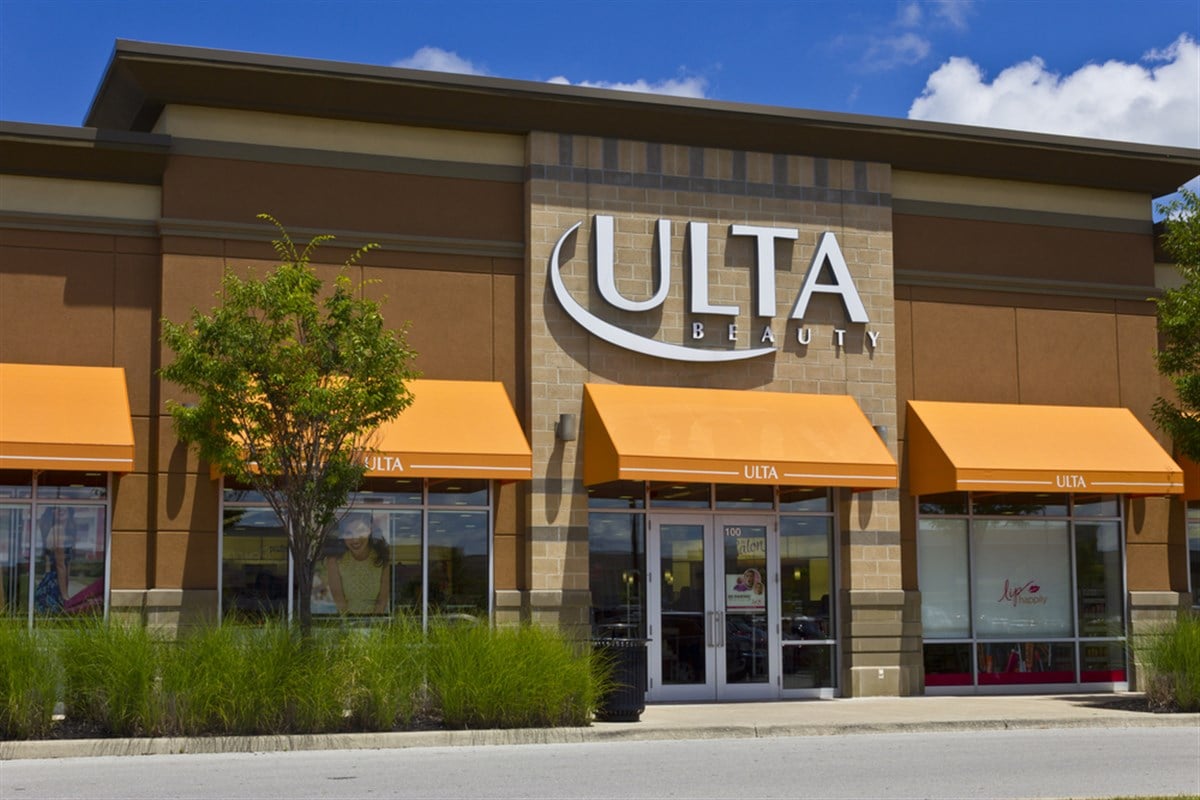 Ulta Beauty, Inc. (NASDAQ:ULTA) Faces Market Challenges Despite Strong Product Offerings