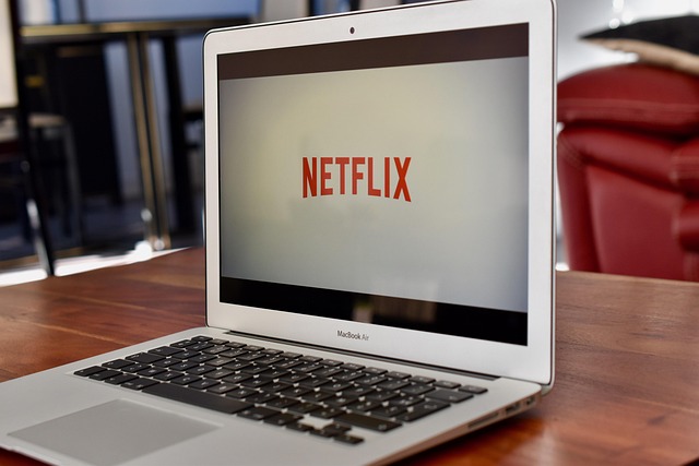 Netflix Inc (NASDAQ:NFLX, XETRA:NFC) Prepares for Q1 2026 Earnings: Analyst Insights and Investor Sentiment