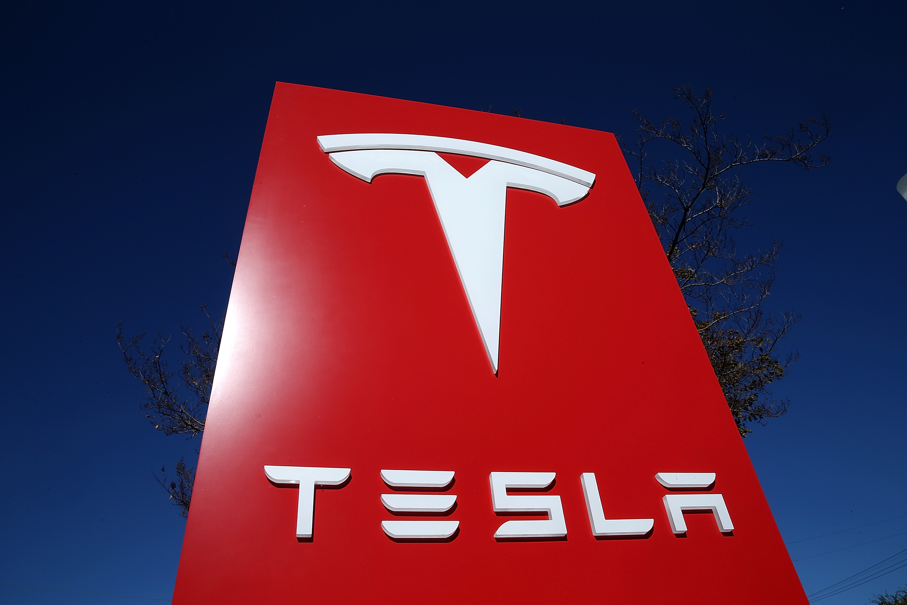 Tesla, Inc. (NASDAQ: TSLA) Navigates Market Concerns with European FSD Approval
