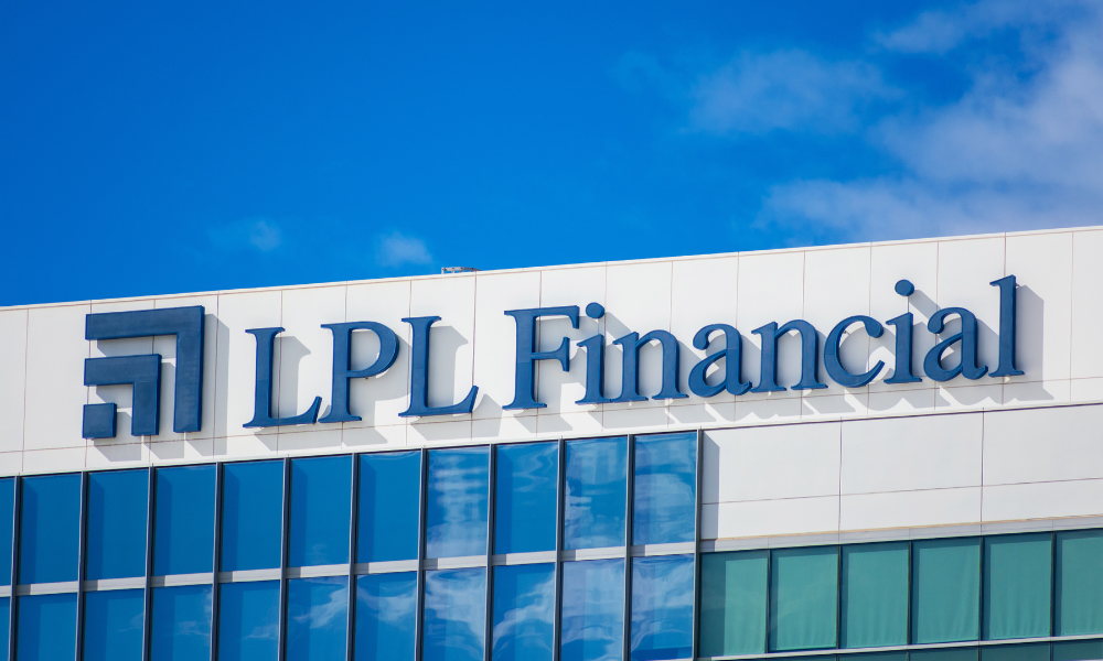 LPL Financial Holdings Inc. (NASDAQ:LPLA) Q1 2026 Earnings Preview: Growth Outlook and Valuation Insights