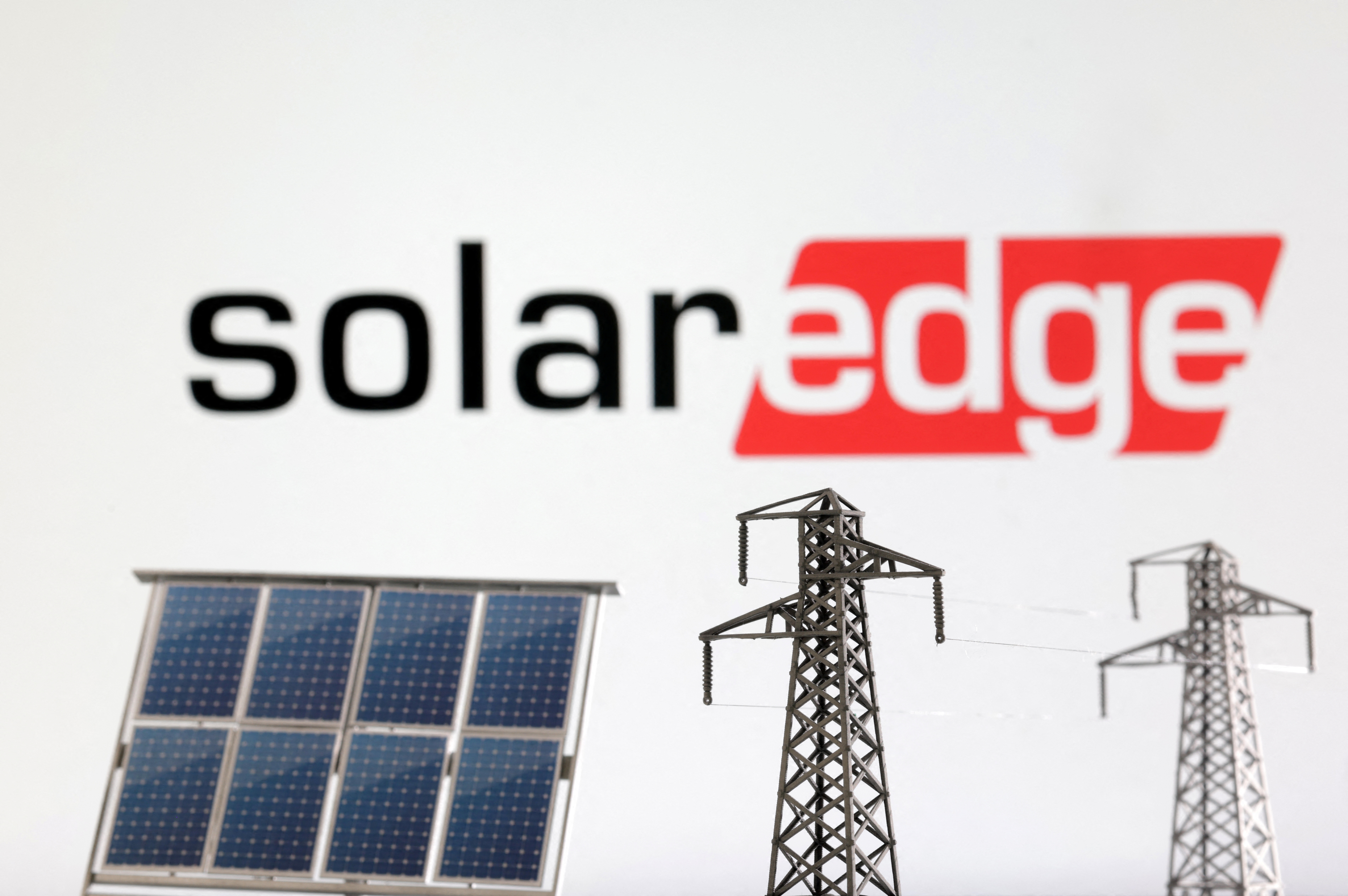 SolarEdge Technologies (NASDAQ:SEDG) Q1 Earnings: Revenue Beat Amidst EPS Miss and Market Outlook