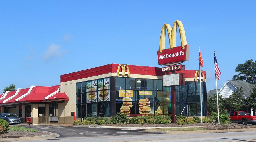 McDonald's (NYSE: MCD) Price Target Lowered Amid Consumer Spending Concerns