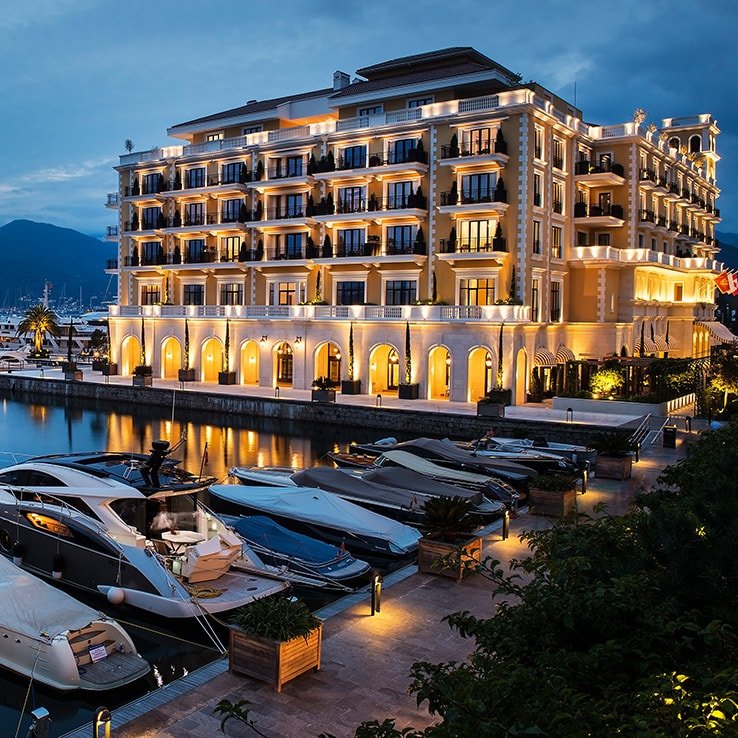 InterContinental Hotels Group (NYSE:IHG) Stock Analysis: Price Target Hike and Strategic Share Buybacks Boost Investor Confidence