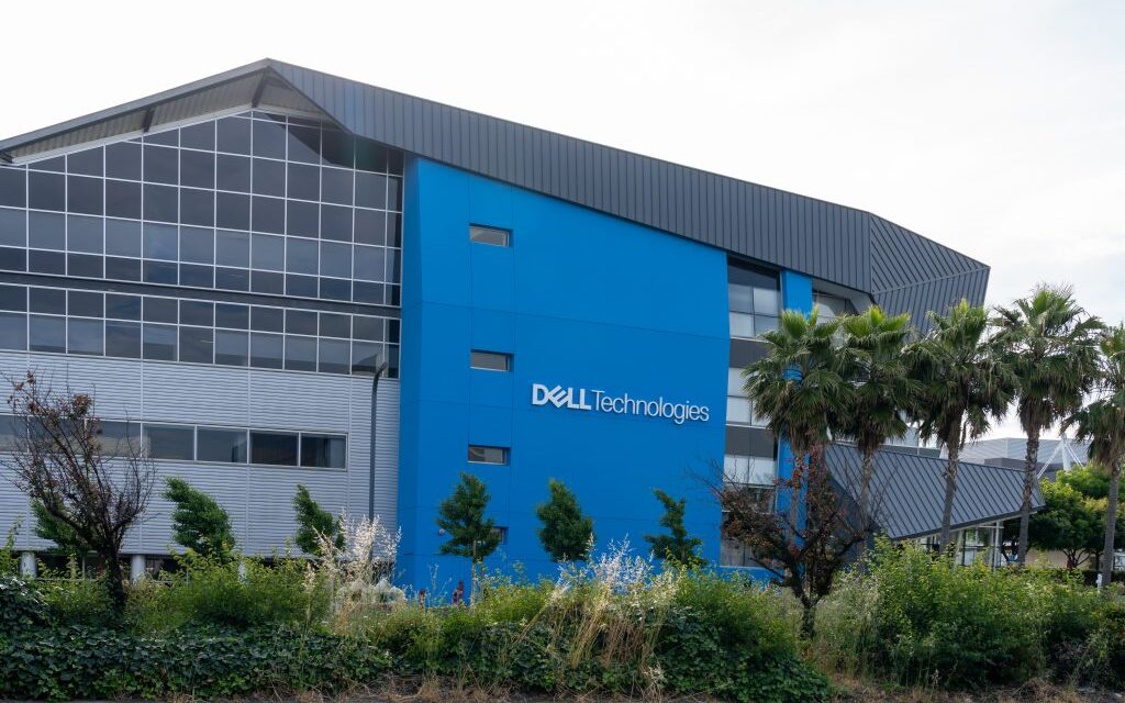 Dell Technologies (NYSE:DELL) Demonstrates Robust Market Performance and Positive Analyst Outlook