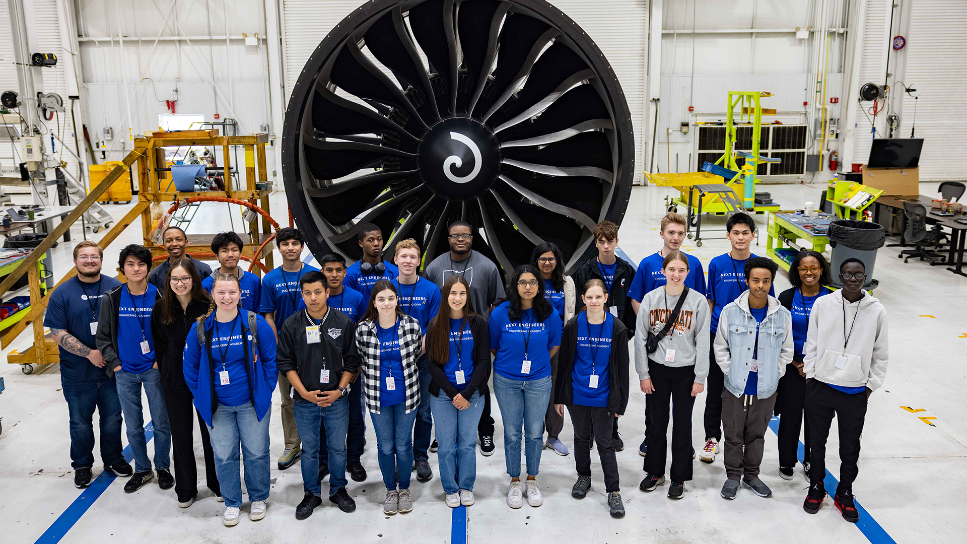 GE Aerospace (NYSE: GE) Soars: Wells Fargo Raises Price Target Amid Strong Performance