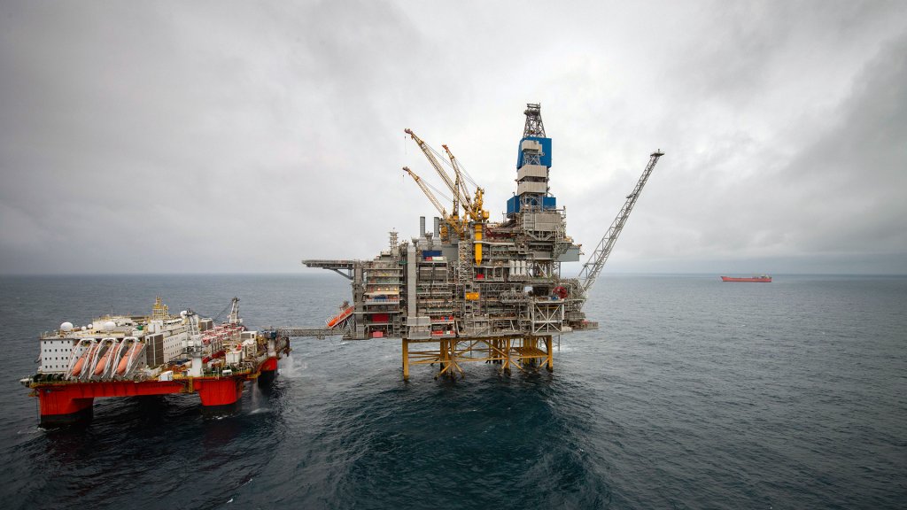 Equinor (NYSE:EQNR) Q2 2026 Earnings: Mixed Performance with Strong Revenue Growth