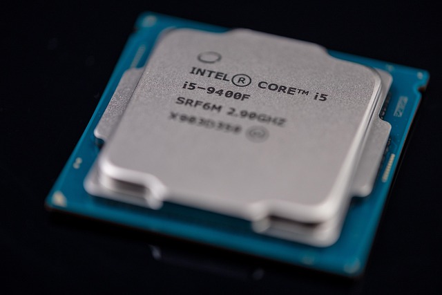 Intel (NASDAQ: INTC) Shines with Strong Q2 Earnings and Bullish Outlook in Semiconductor Market