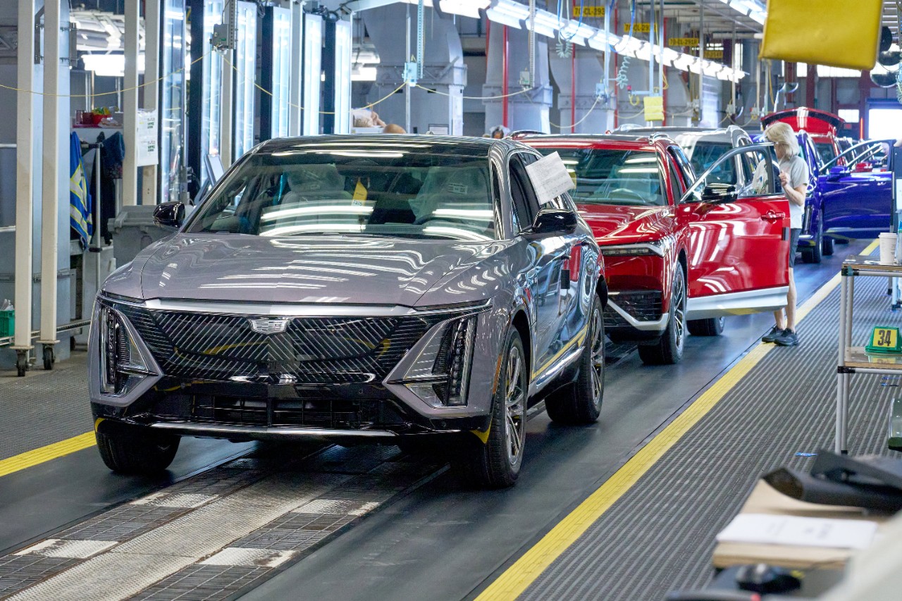 General Motors (NYSE:GM) Stock Upgraded Amid Strong Profit Outlook and EV Progress