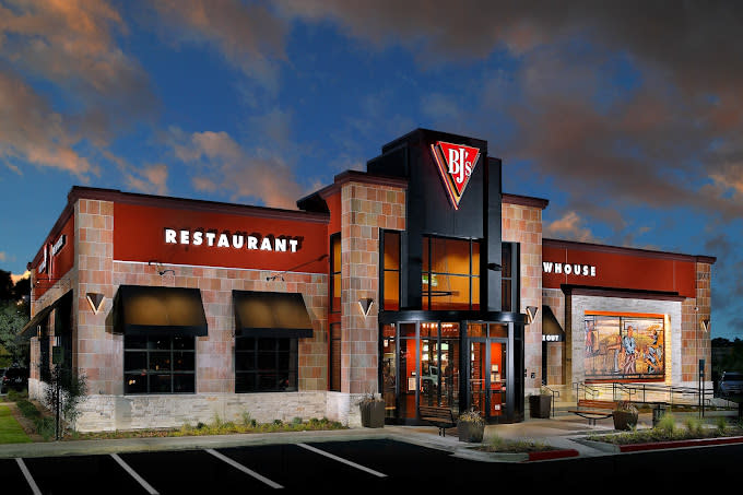 BJ's Restaurants (NASDAQ:BJRI) Stock Soars on Analyst Upgrade and Strong Financial Performance