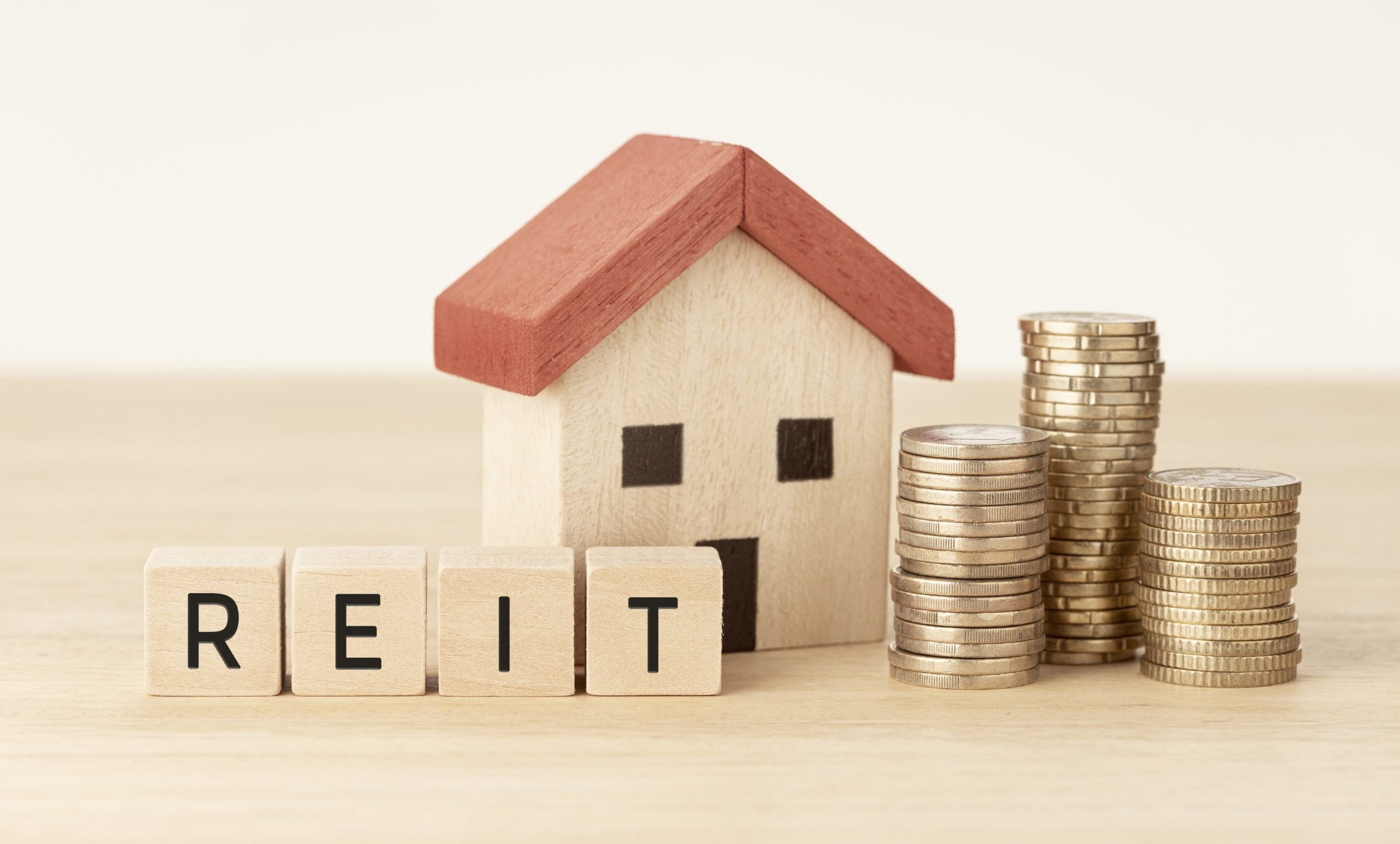 Easterly Government Properties (NYSE:DEA): Strong Q2 Performance and Analyst Outlook for this Government REIT