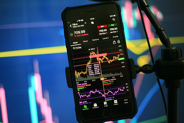 Market Downturn: Key Companies Leading Today's Stock Declines Amidst Earnings and Corporate News