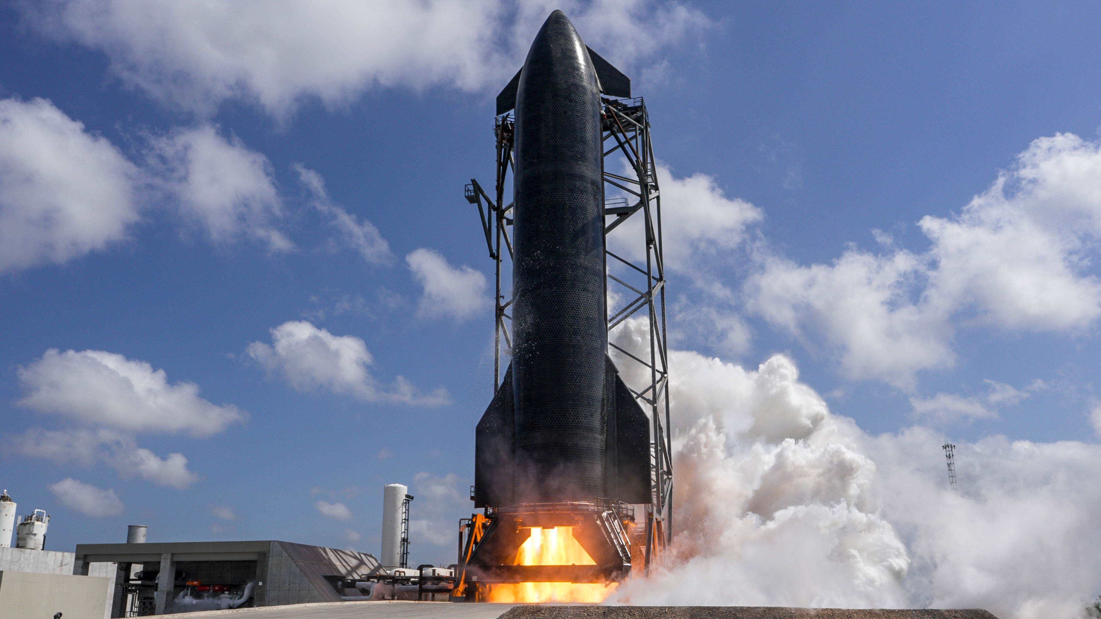 SpaceX (SPCX) Analysis: UBS Buy Rating Amid AI Investment