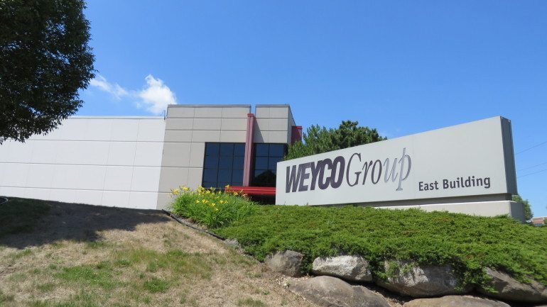 Weyco Group (NASDAQ:WEYS) CFO Sells Shares Following Strong Q2 Performance and Tariff Refund