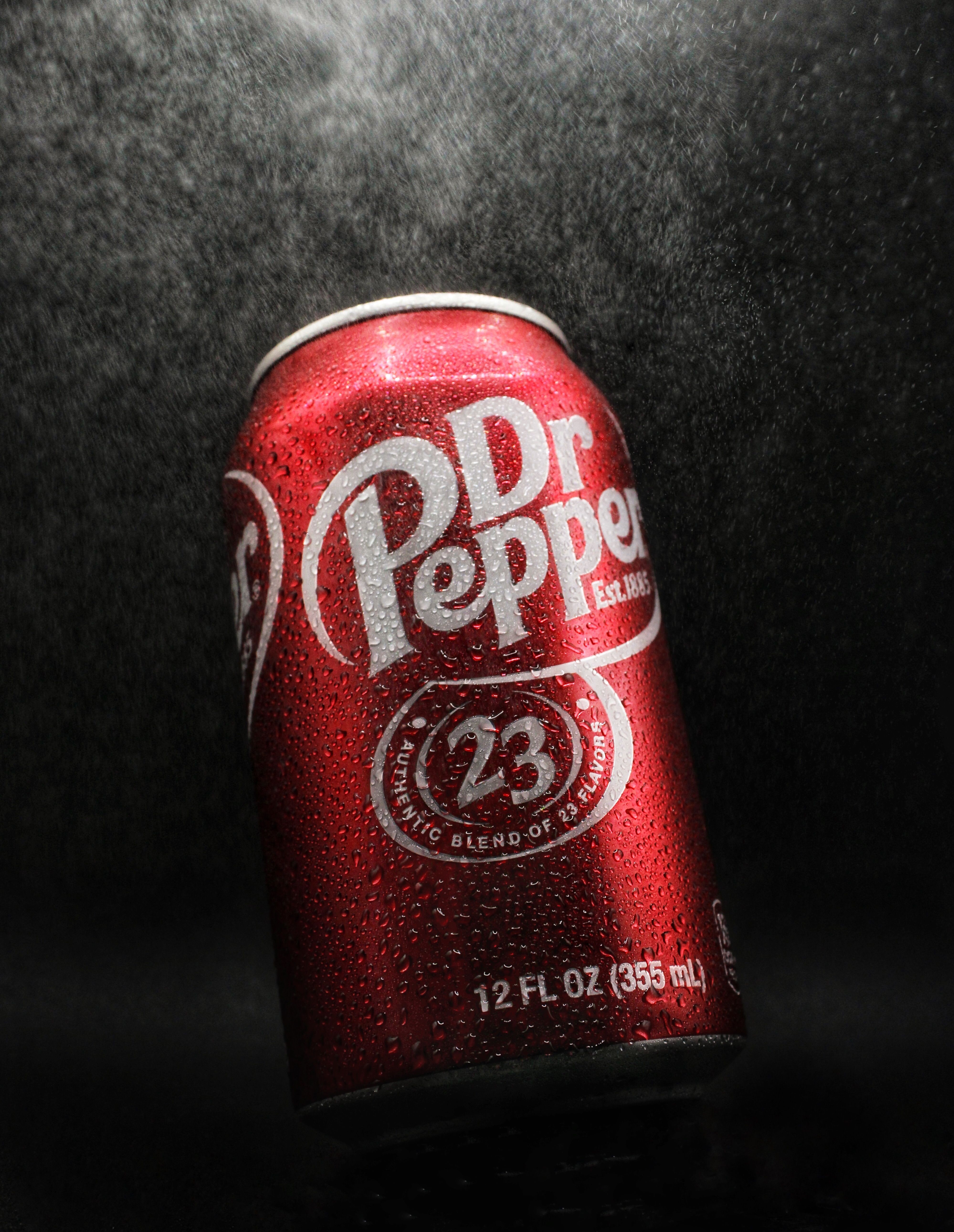 Keurig Dr Pepper (NASDAQ:KDP) Poised for Growth: Analyst Insights and Strategic Moves
