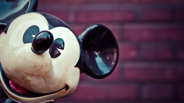 Disney (DIS): Benchmark Reiterates Buy Rating, $115 Target