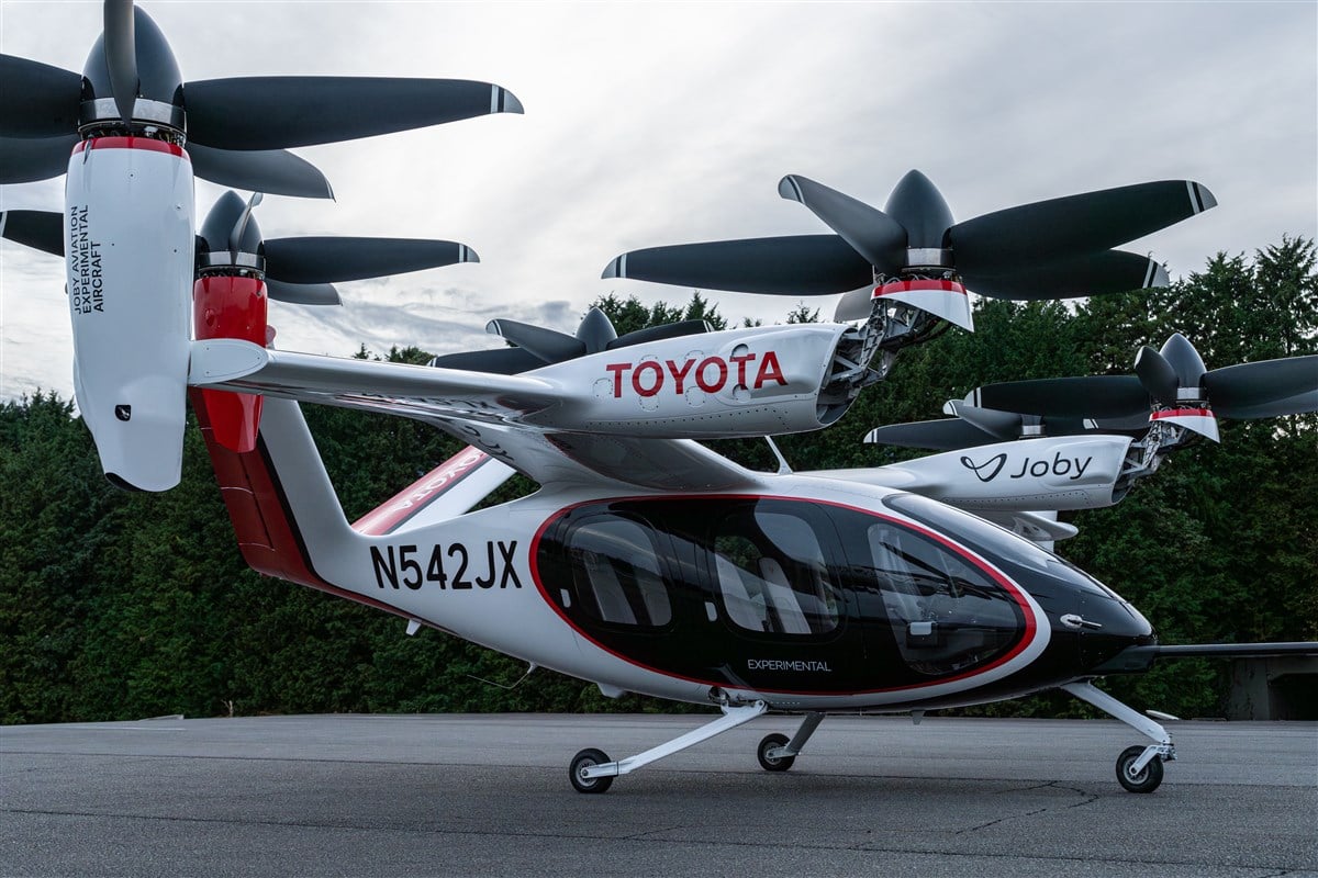 Barclays Downgrades Joby Aviation (NYSE:JOBY) Amid Market Share Concerns