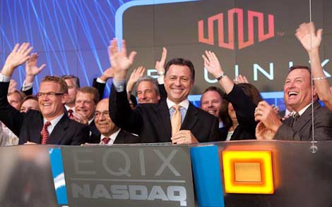 CIBC Initiates Coverage on Equinix (NASDAQ:EQIX) with Outperform Rating Amidst Data Center Market Dynamics